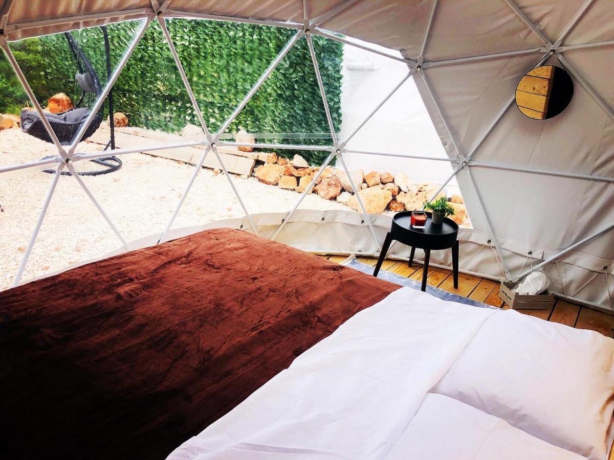 Glamping Peninsula Lustica Rose Villa Teodo Esterno foto